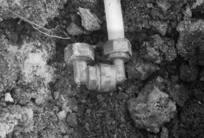 ���ֵ�͵װGPS�������Ů����