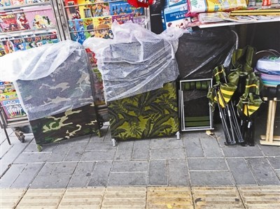 ��ҽһԺ����¥�⣬����ͤ�ϰ�Ҳ���۵������⣬�������͵Ĵ��ֱ���80Ԫ��130Ԫ