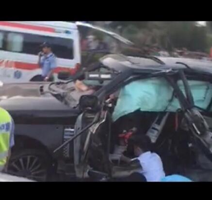 �ӱ���Ӧ��·��ԽҰ����ը����ϵ��̥�¹� 2������