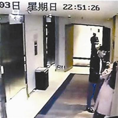 ���þƵ��¼�����Ů�ӣ����Ż���������о����