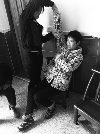 90��Ů�о�����ѧ�չ��Թ�ĸ�� �߿�ǰ����ȥ��